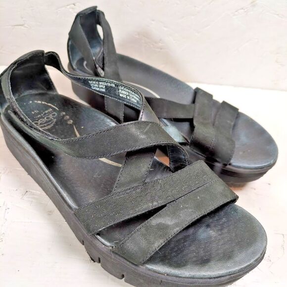 ABEO Magnetic Black Biosystem Women's 10N Strappy Sandals - Picture 1 of 8